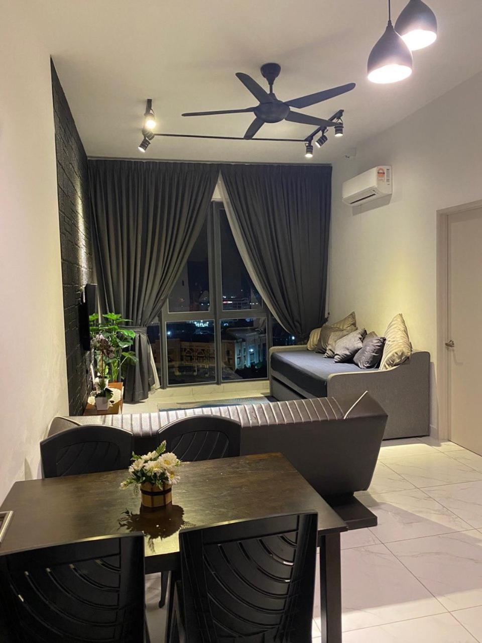 Niks Troika Homestay Кота-Бару Екстер'єр фото